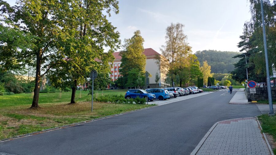 Doprava v Kopřivnici: Revoluce se nekoná, cesta ven vede přes mravenčí práci a systémová opatření